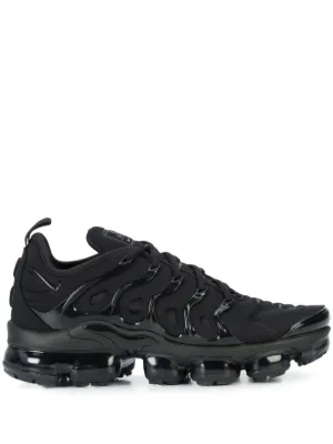 Nike Air Vapormax Plus "Triple Black" sneakers