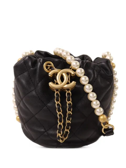 CHANEL Pre-Owned CC Marck pearl-strap bucket bag