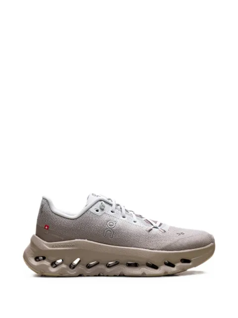 On  Cloudtilt sneakers